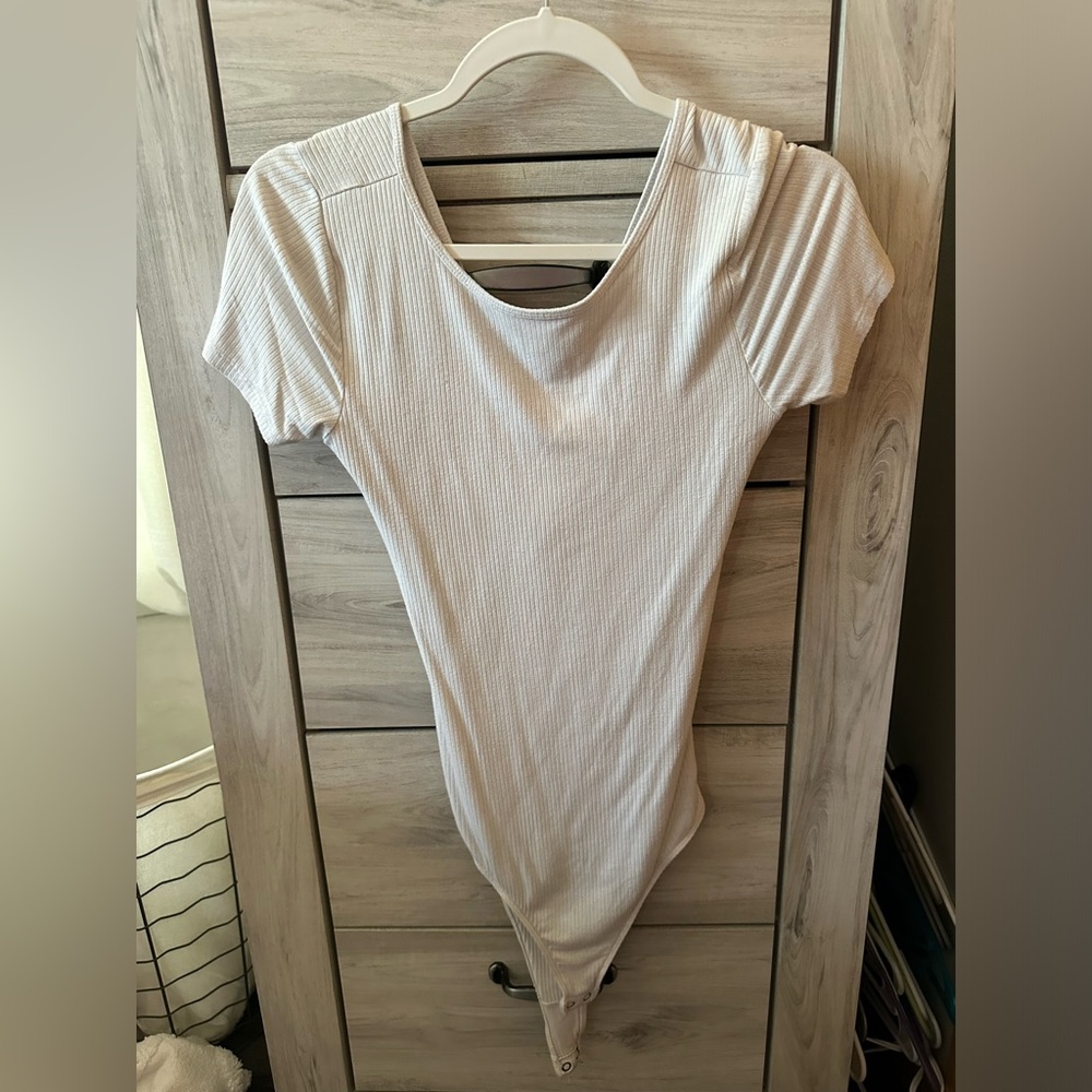 White Hollister bodysuit
